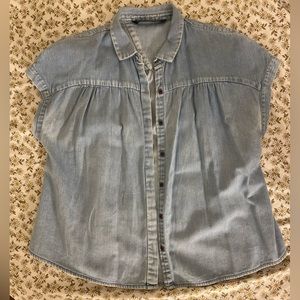 ZARA BUTTOM UP SHIRT